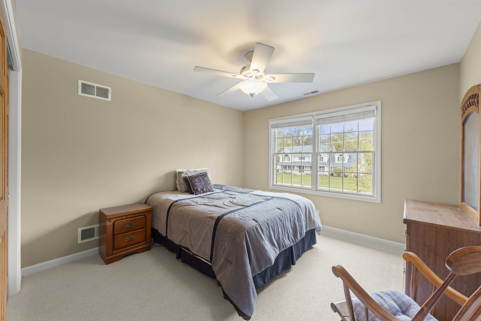 1570 Orchard Road, Wheaton, IL 60189