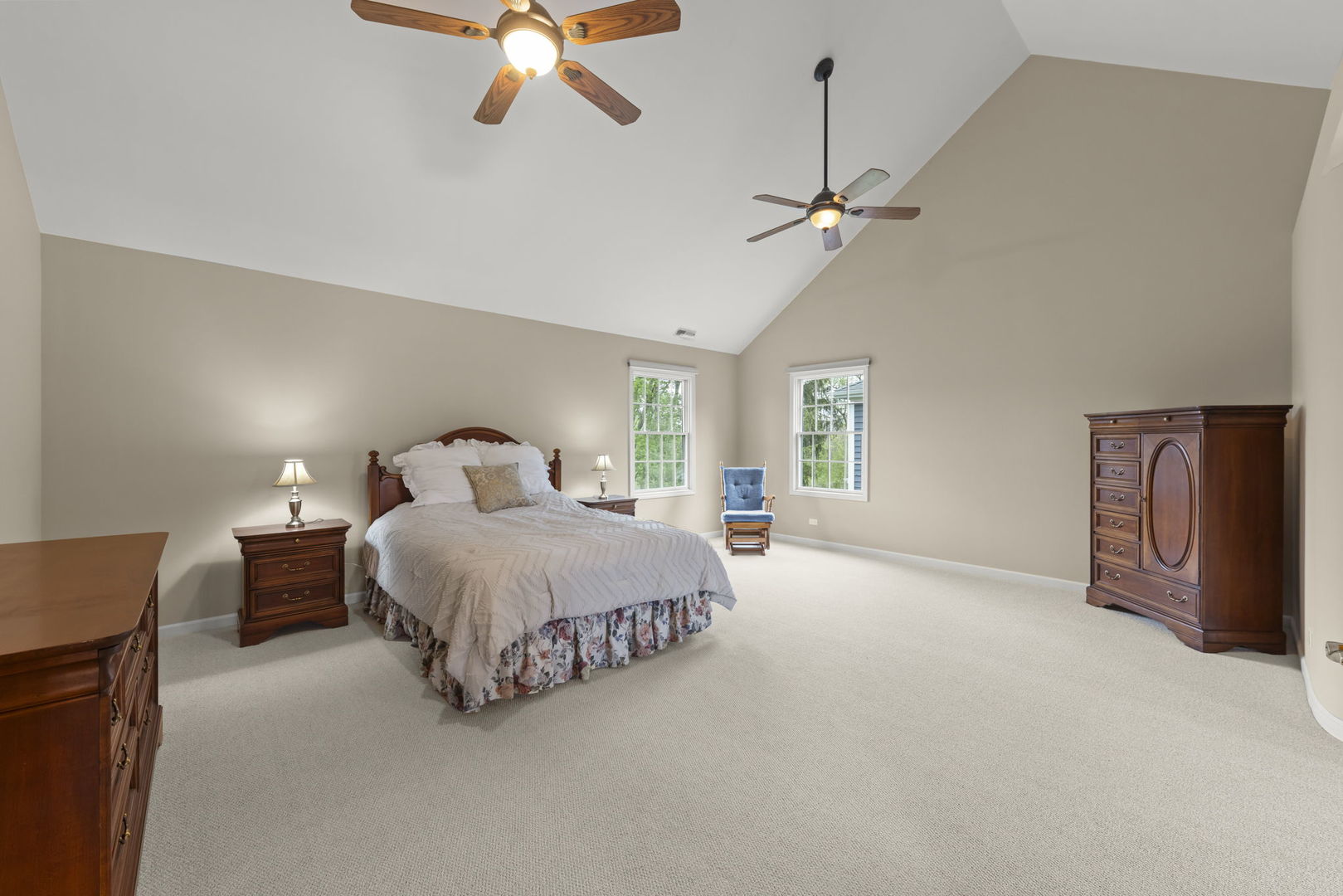 1570 Orchard Road, Wheaton, IL 60189