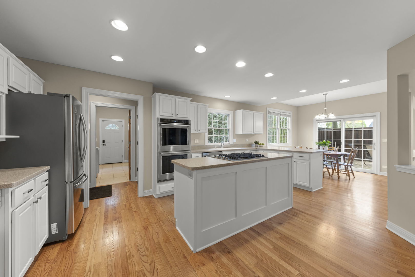 1570 Orchard Road, Wheaton, IL 60189