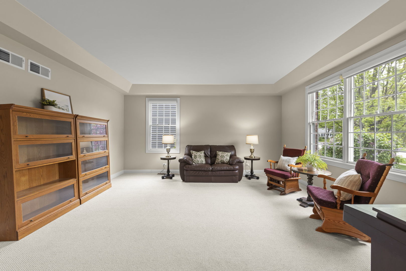 1570 Orchard Road, Wheaton, IL 60189