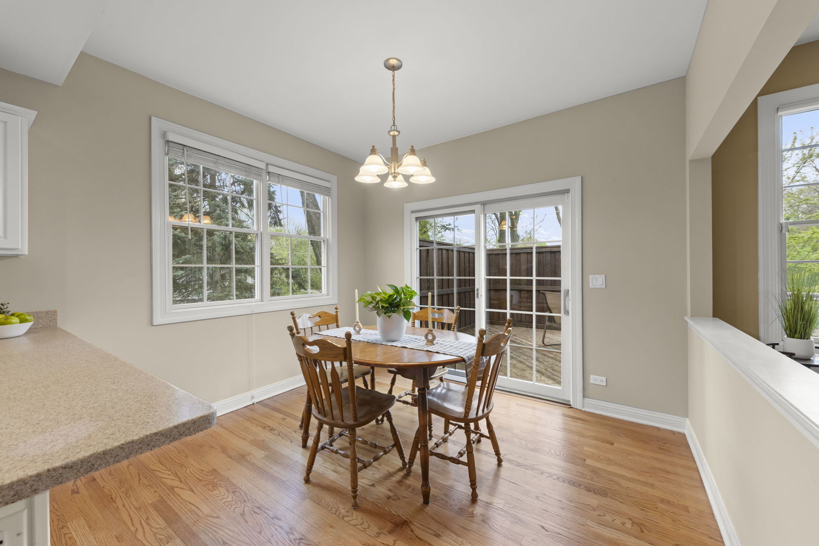 1570 Orchard Road, Wheaton, IL 60189