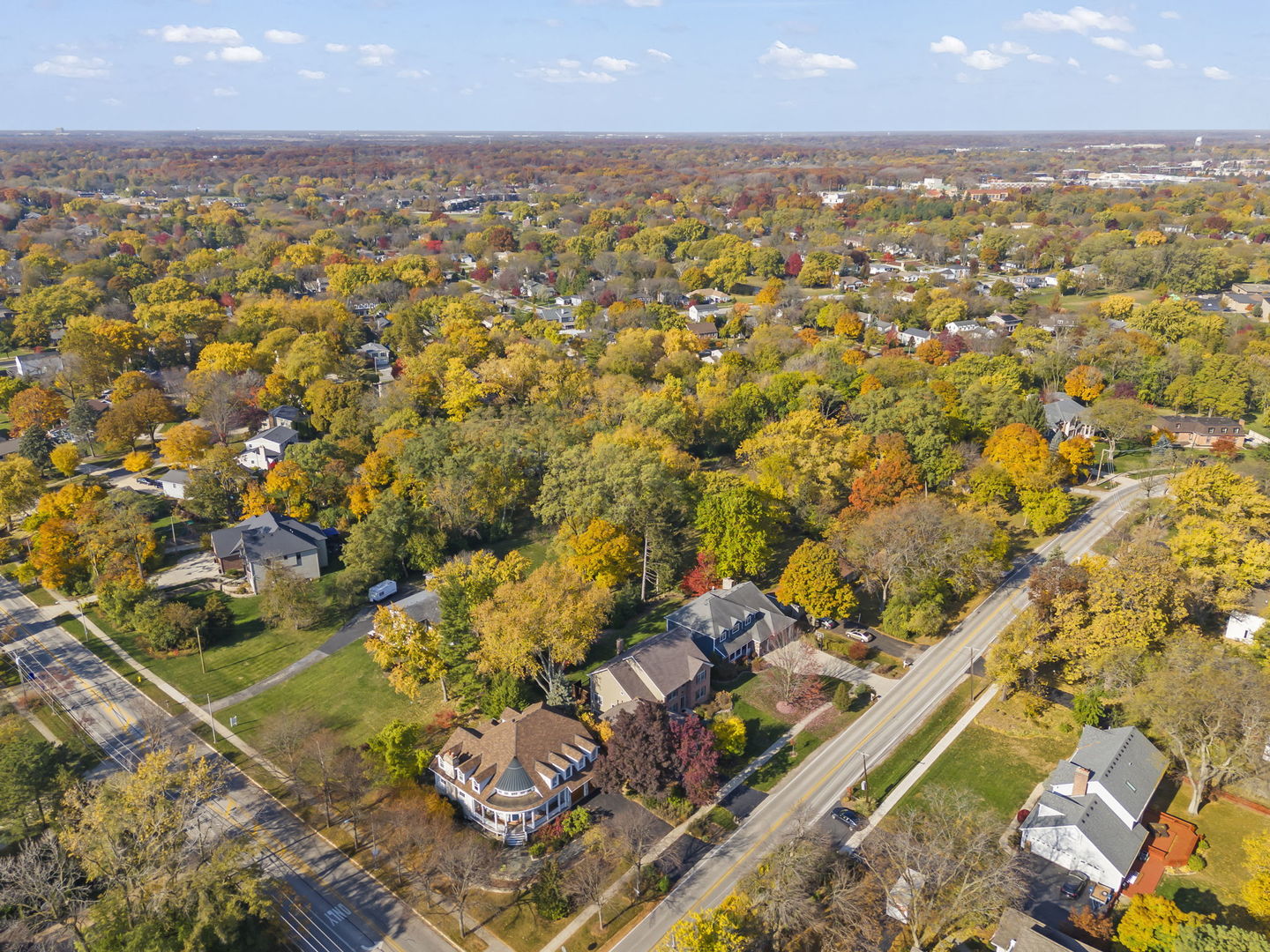 1570 Orchard Road, Wheaton, IL 60189