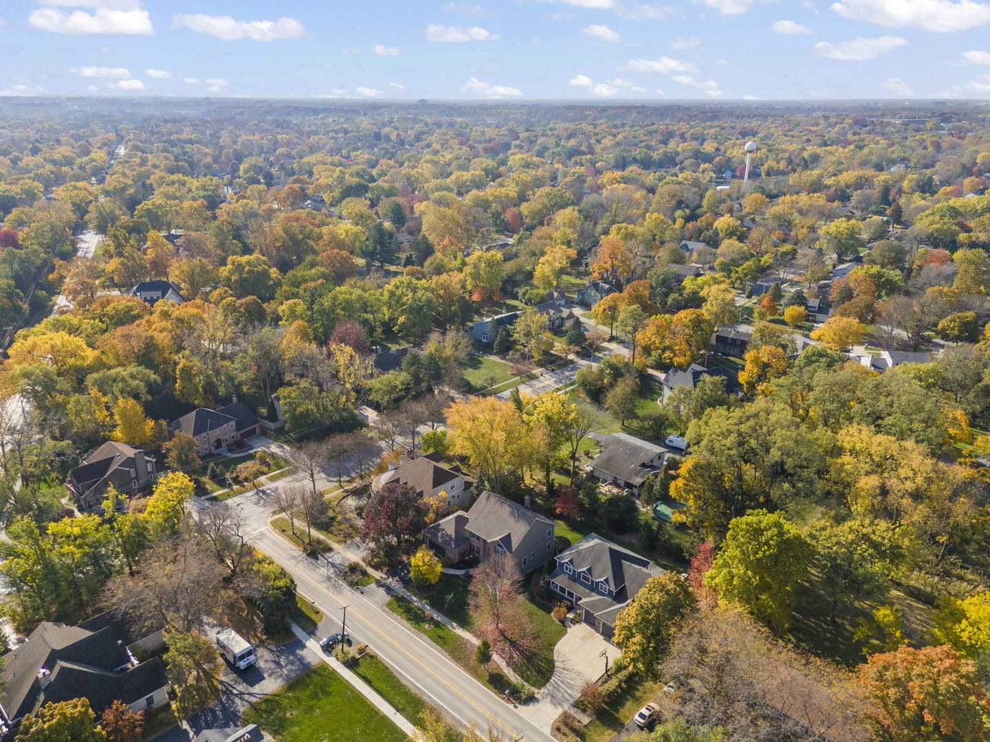 1570 Orchard Road, Wheaton, IL 60189