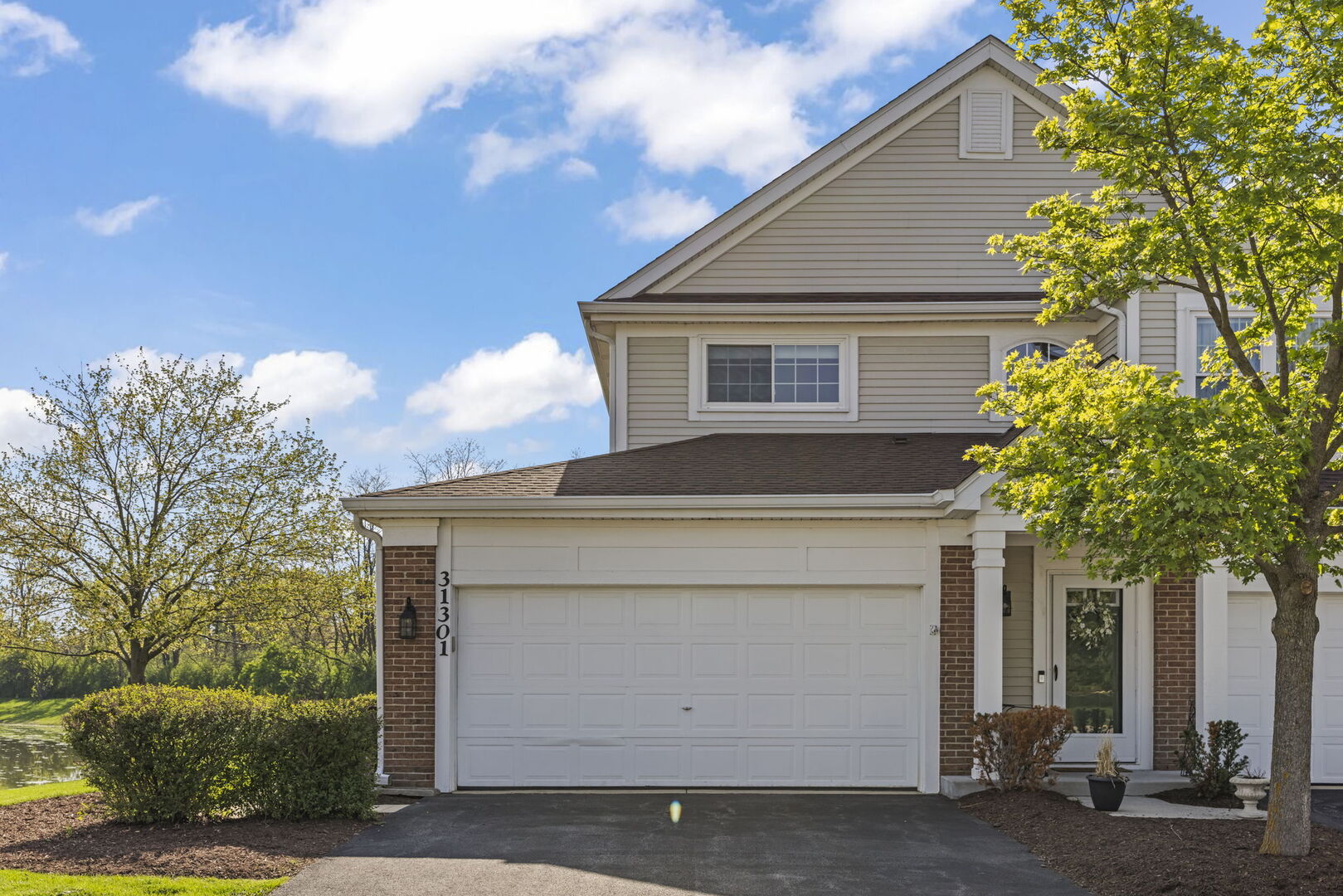 31301 Kline Circle, Warrenville, IL 60555
