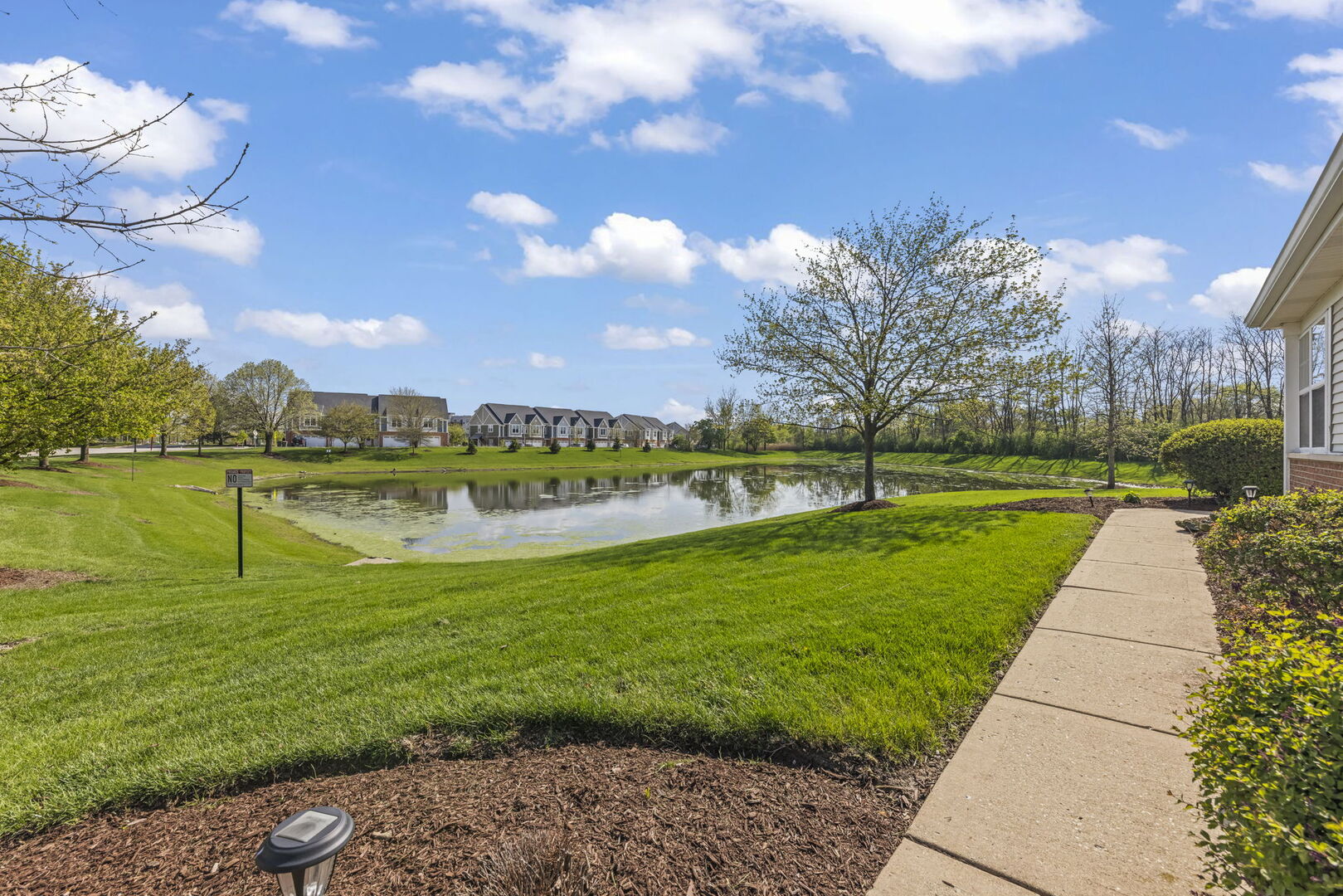 31301 Kline Circle, Warrenville, IL 60555