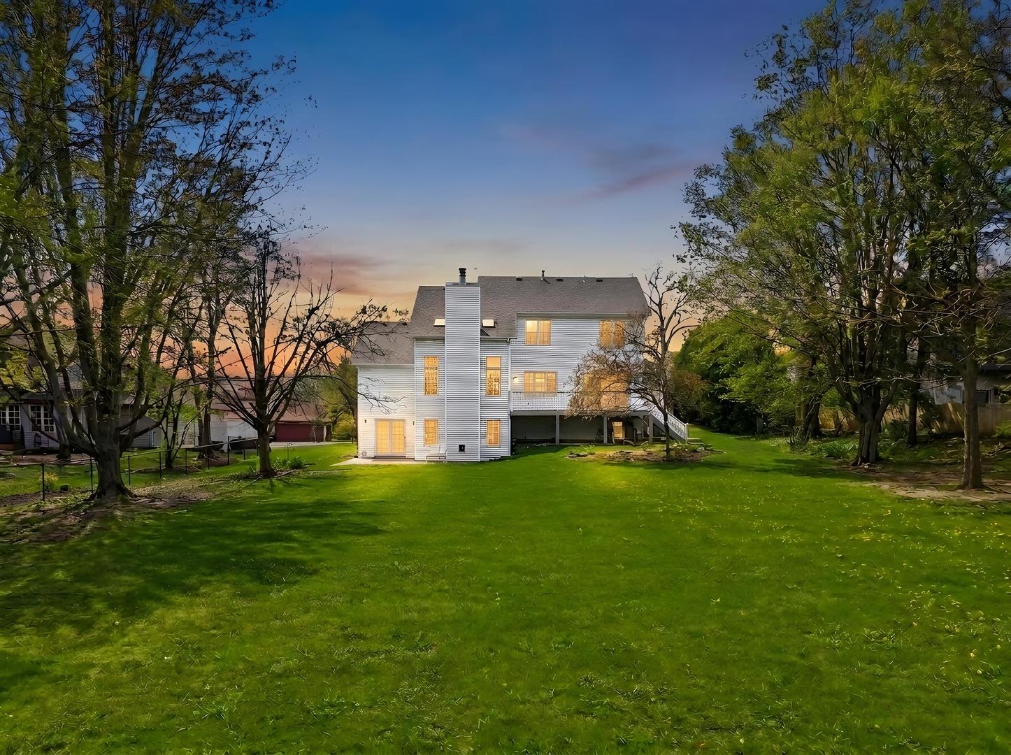 11497 Ridgecrest Drive, Roscoe, IL 61073