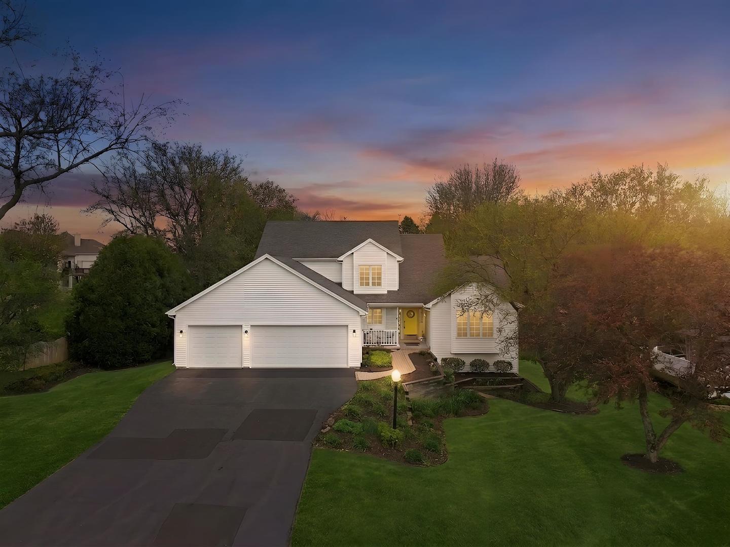 11497 Ridgecrest Drive, Roscoe, IL 61073