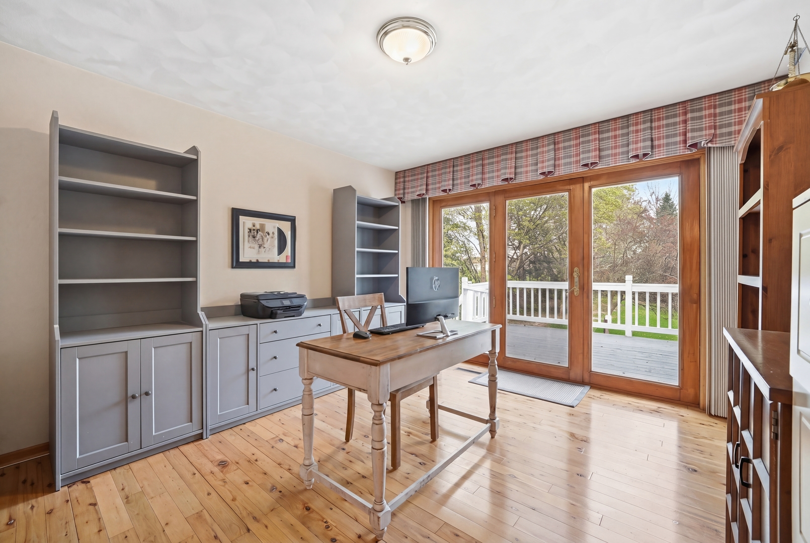 11497 Ridgecrest Drive, Roscoe, IL 61073