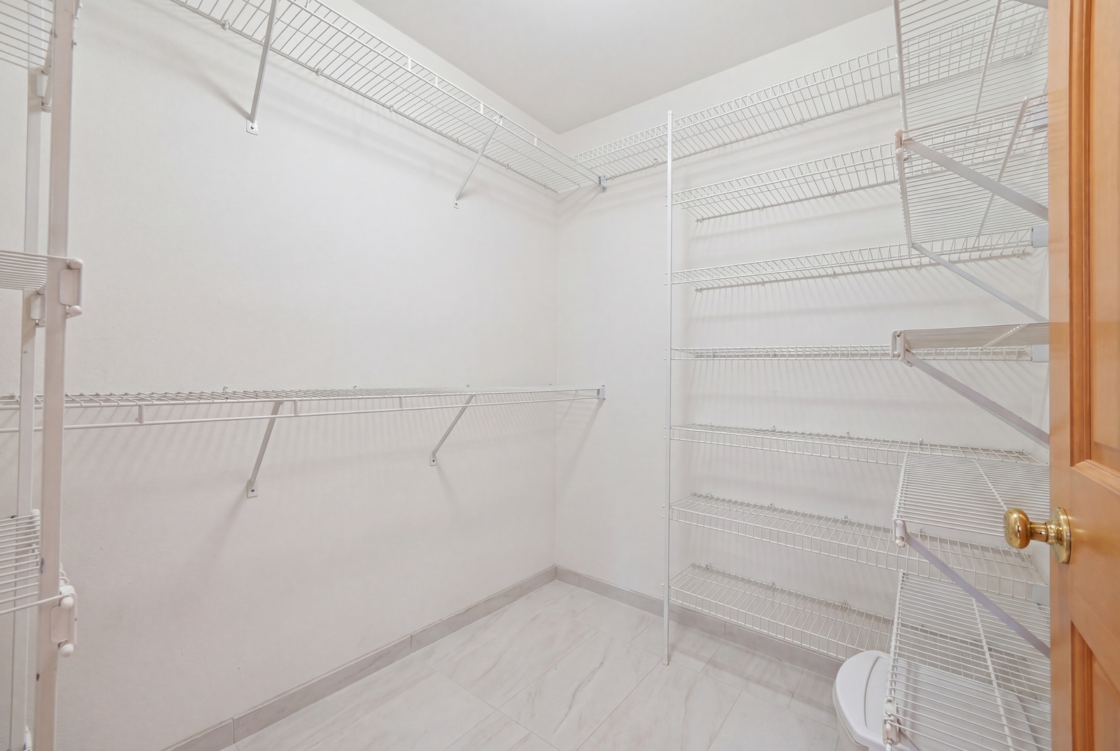 11497 Ridgecrest Drive, Roscoe, IL 61073