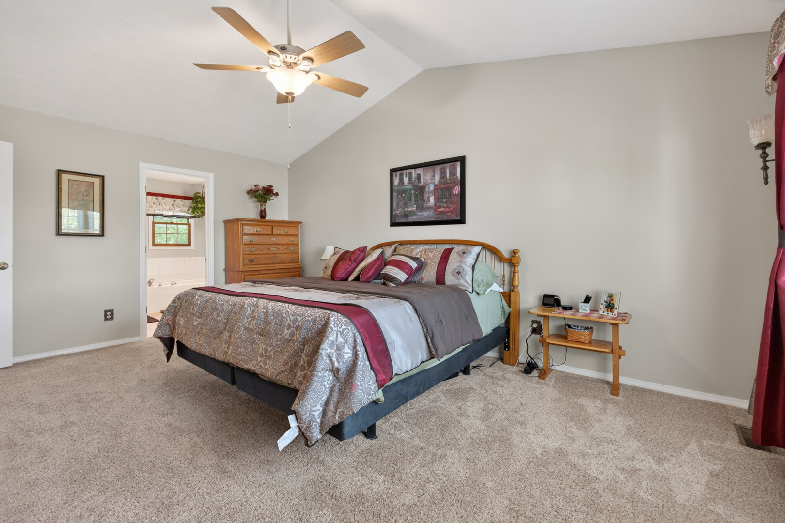 1018 Sawgrass Drive, Normal, IL 61761