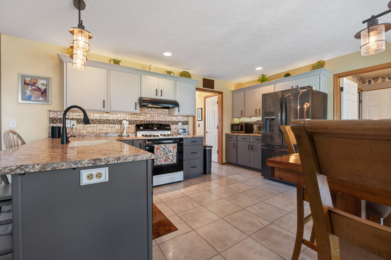 1018 Sawgrass Drive, Normal, IL 61761