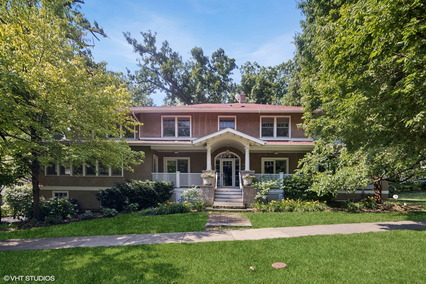 645 N Park Boulevard, Glen Ellyn, IL 60137