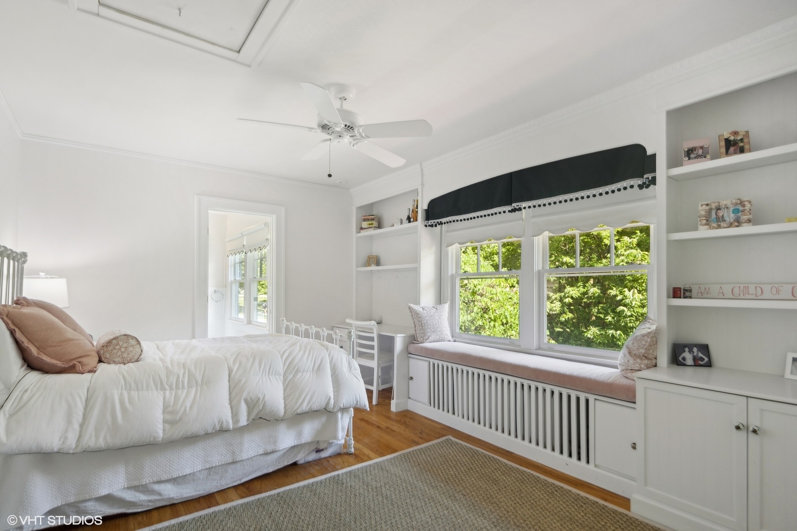 645 N Park Boulevard, Glen Ellyn, IL 60137