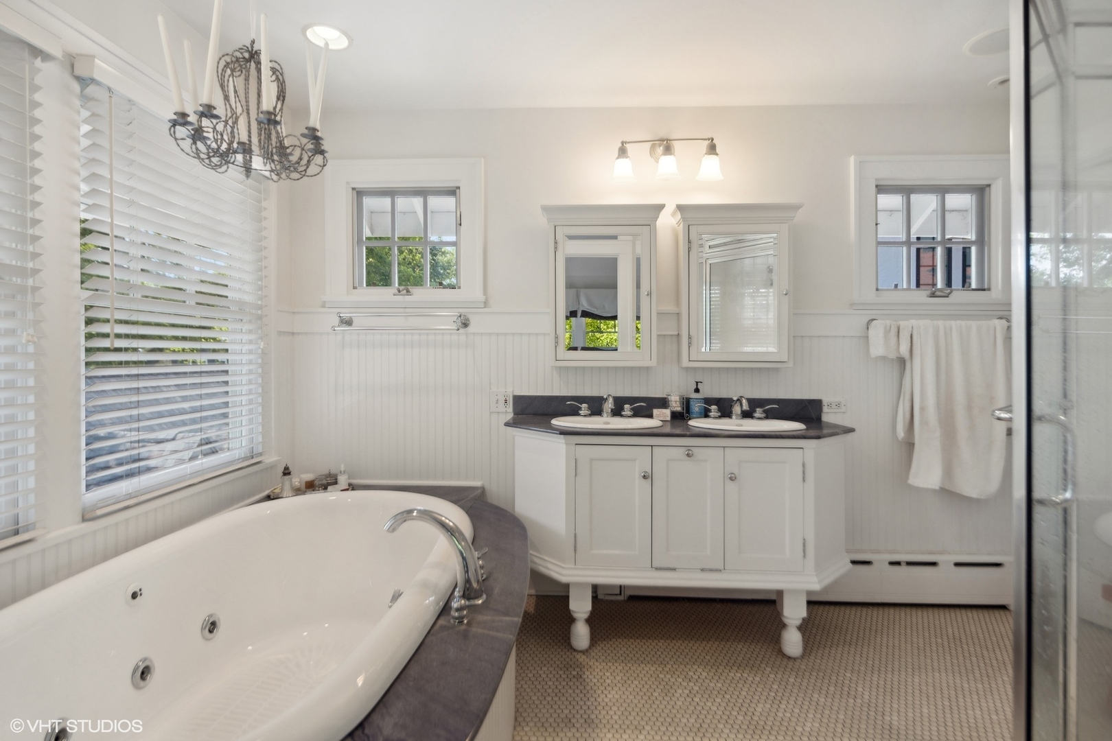 645 N Park Boulevard, Glen Ellyn, IL 60137