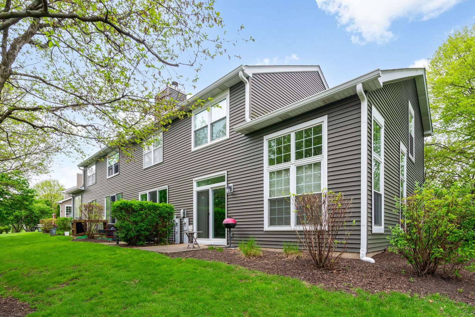 474 MILL Street #1, Batavia, IL 60510