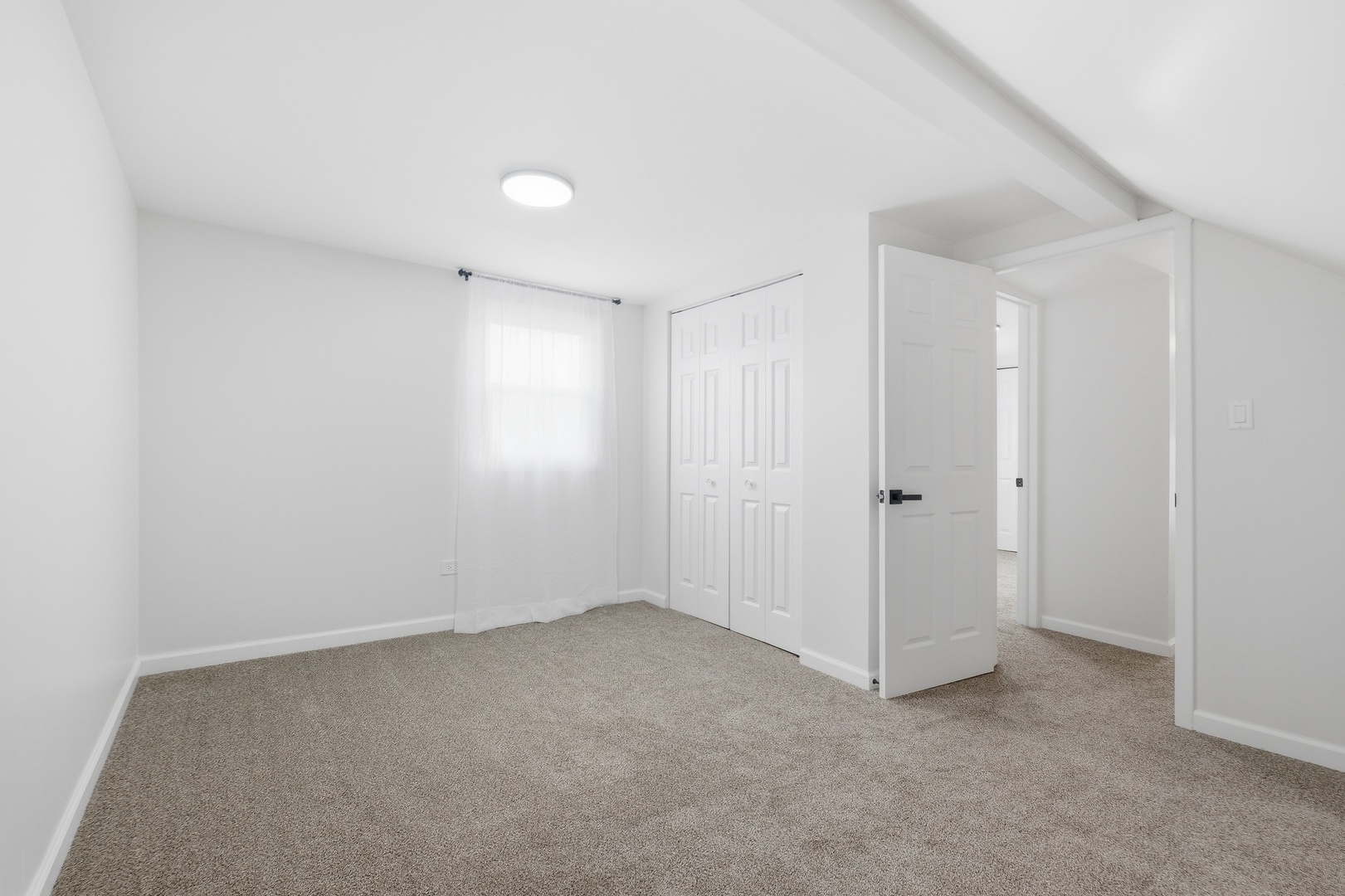 8622 S 78th Avenue, Bridgeview, IL 60455