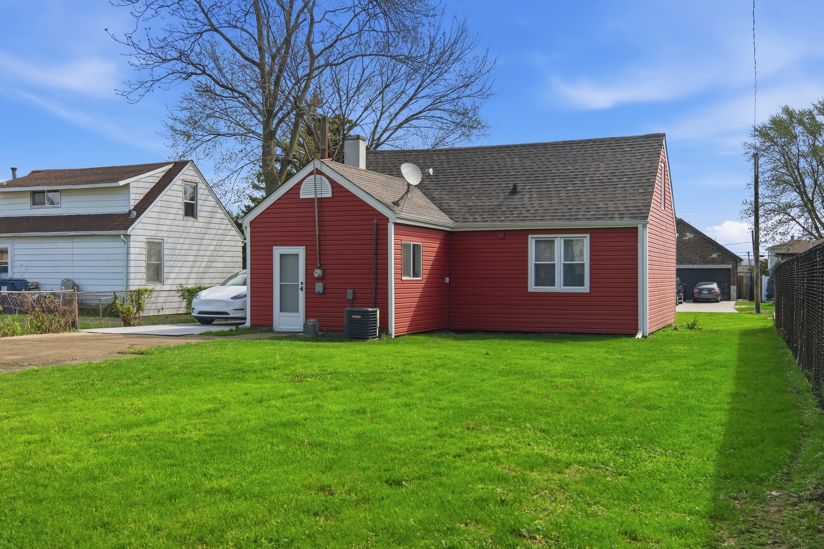 8622 S 78th Avenue, Bridgeview, IL 60455