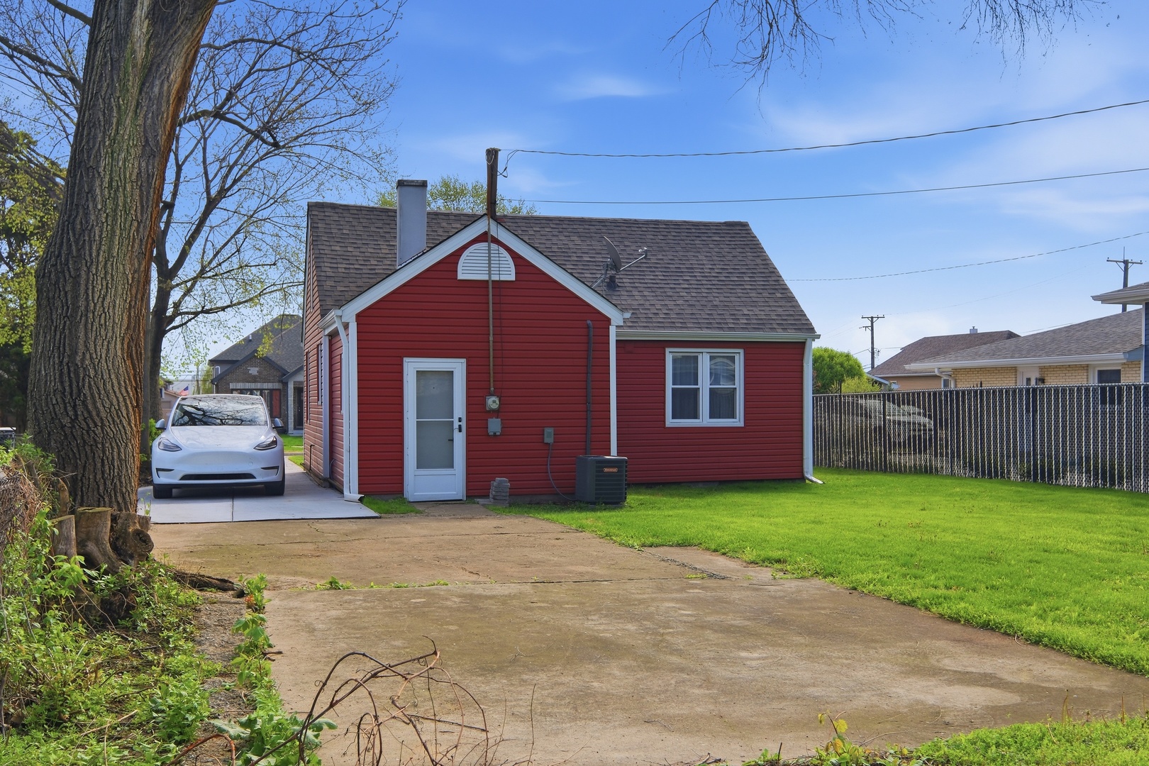 8622 S 78th Avenue, Bridgeview, IL 60455