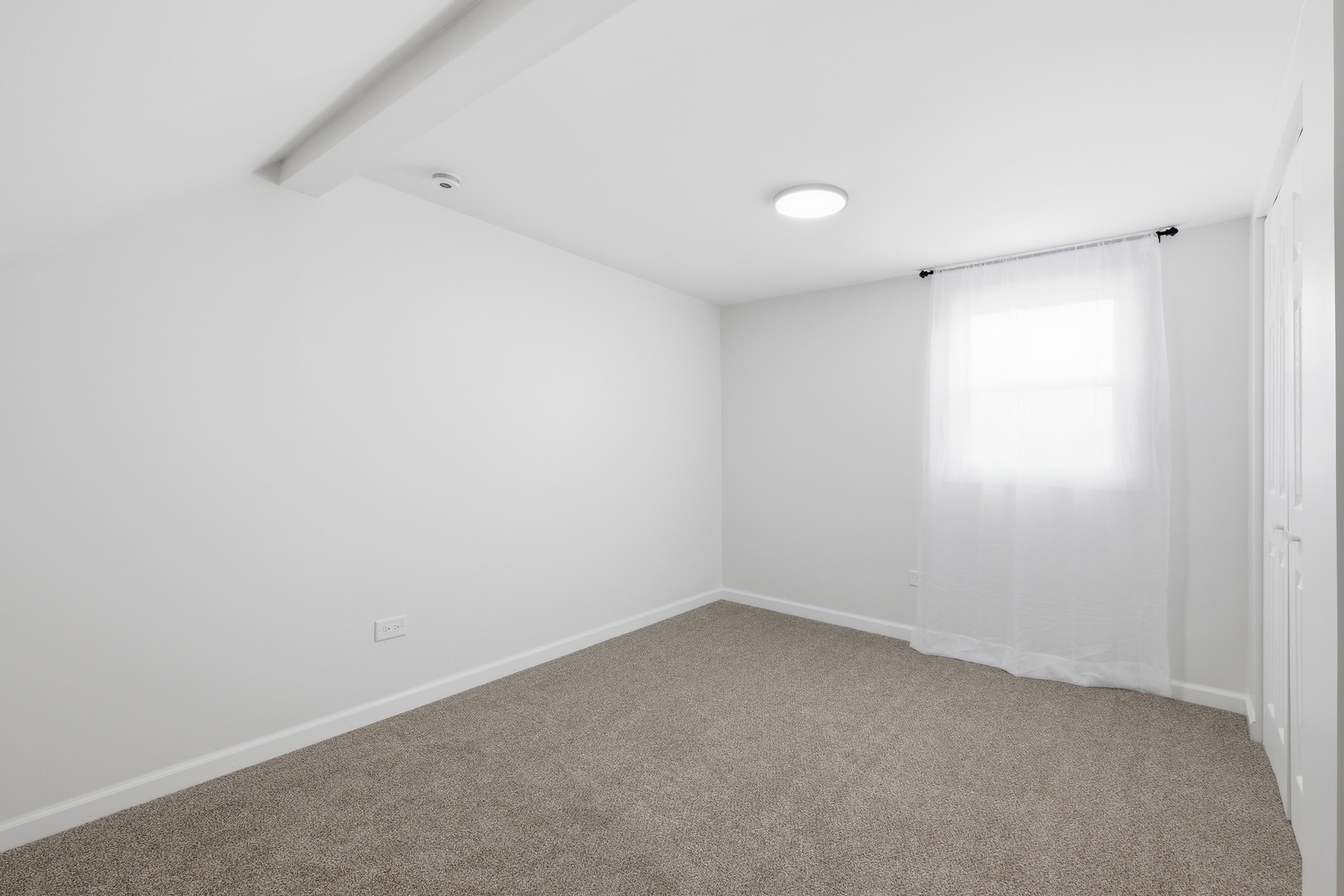 8622 S 78th Avenue, Bridgeview, IL 60455