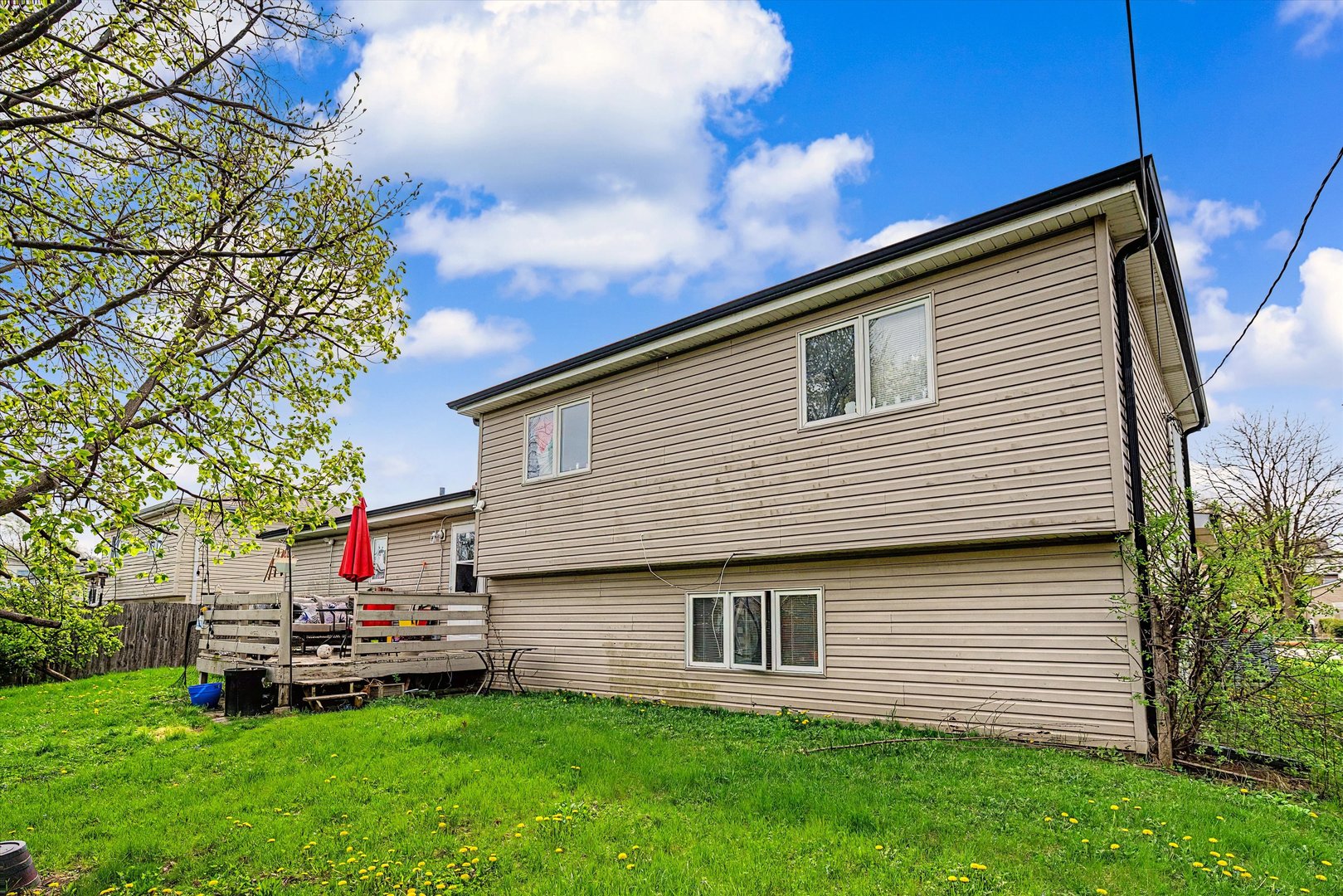 8916 W 85th Place, Justice, IL 60458