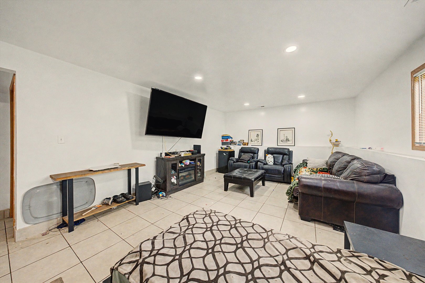 8916 W 85th Place, Justice, IL 60458