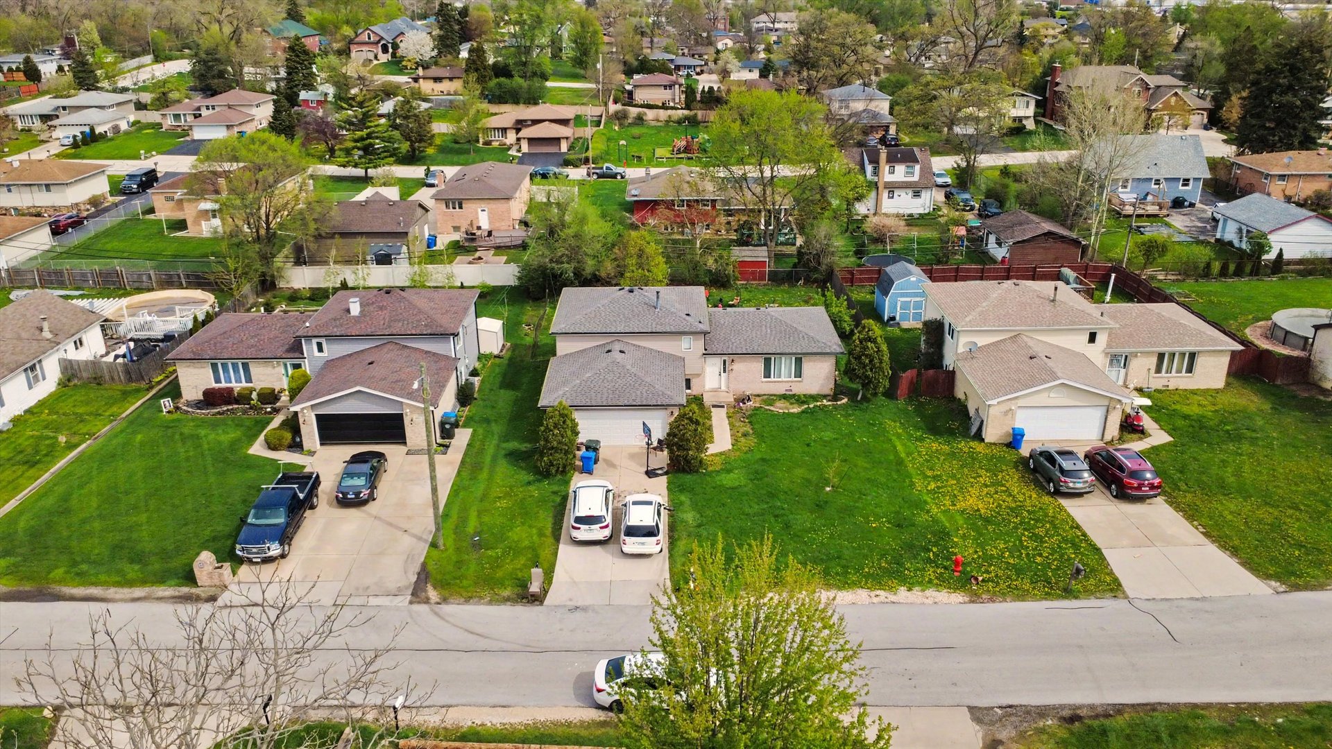 8916 W 85th Place, Justice, IL 60458