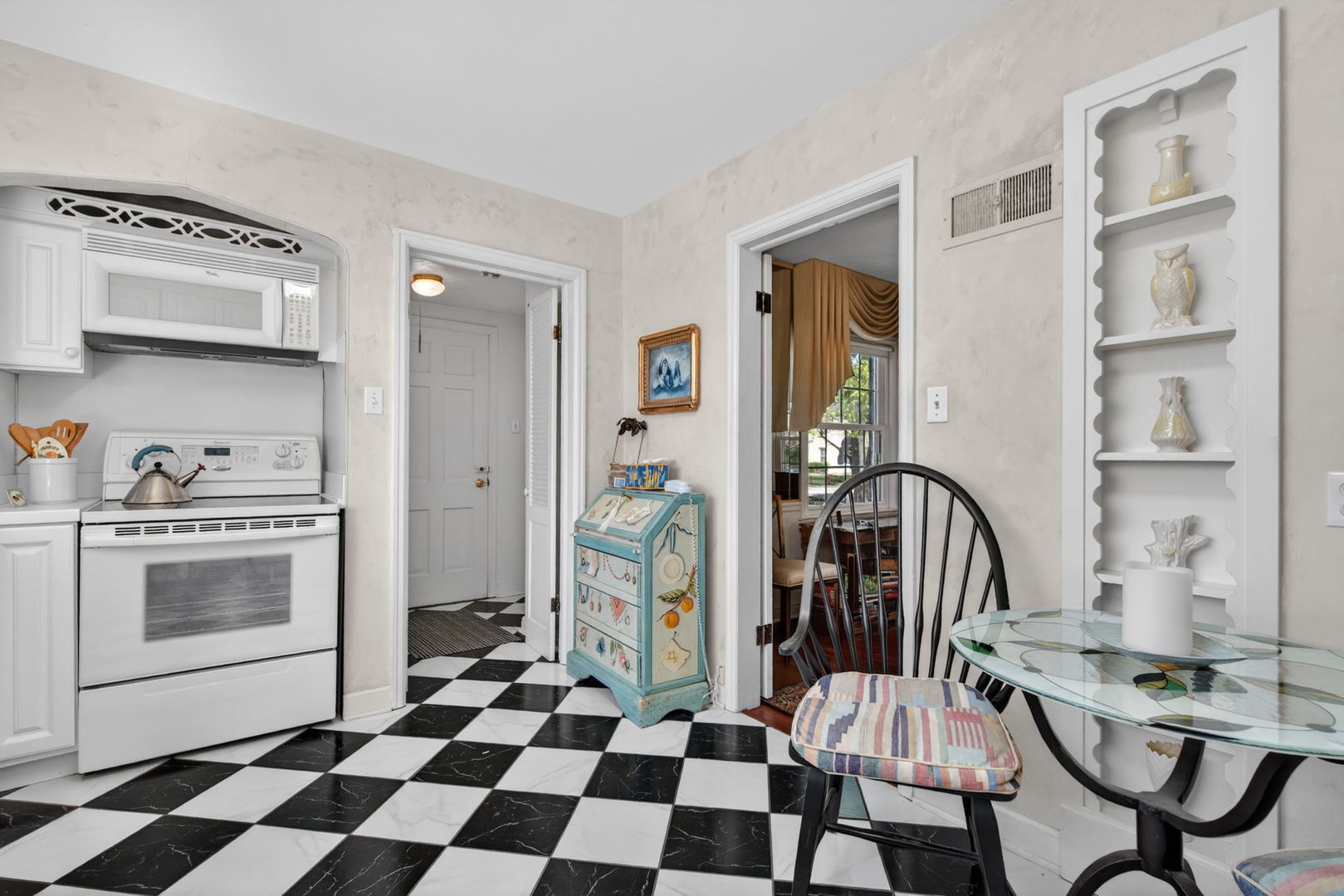 1222 Glenwood Avenue, Joliet, IL 60435