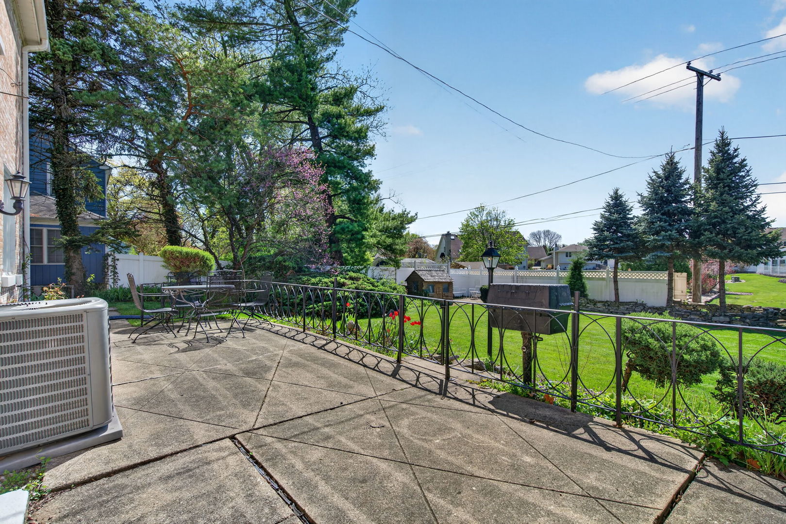 1222 Glenwood Avenue, Joliet, IL 60435