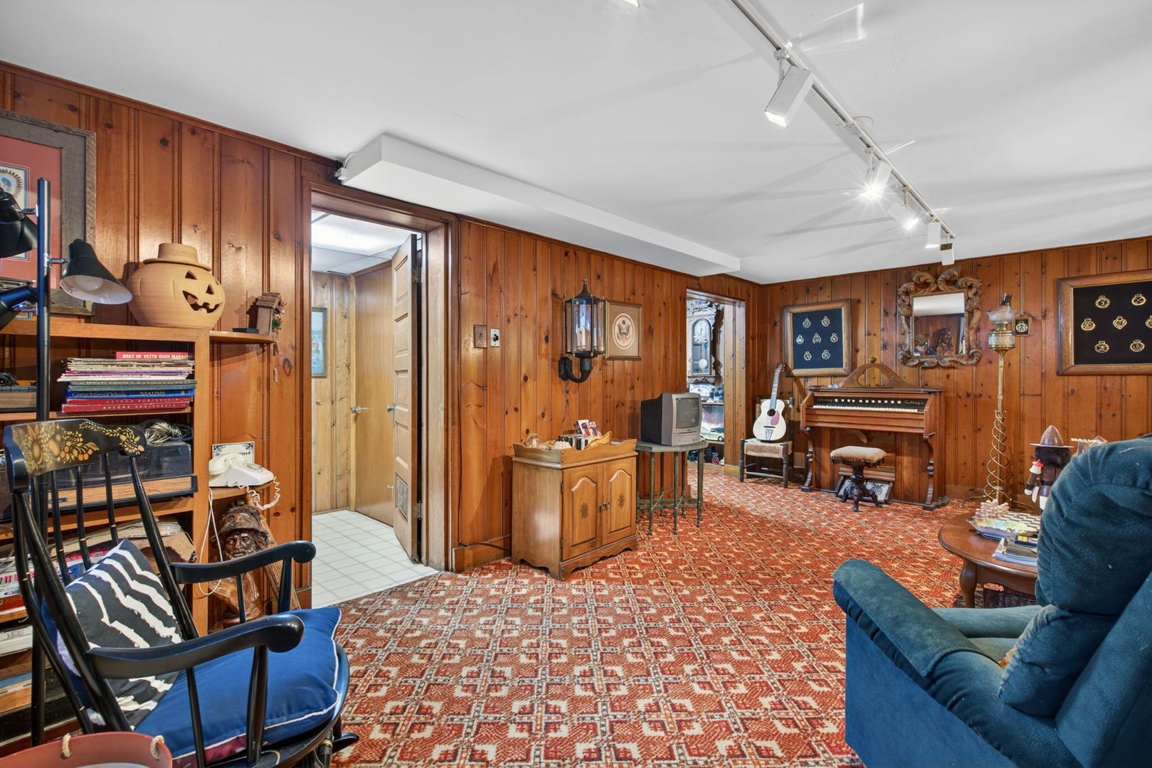 1222 Glenwood Avenue, Joliet, IL 60435