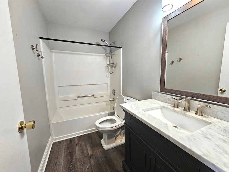 306 Parkside Drive, Shorewood, IL 60404