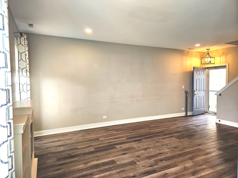 306 Parkside Drive, Shorewood, IL 60404