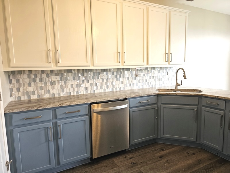 306 Parkside Drive, Shorewood, IL 60404