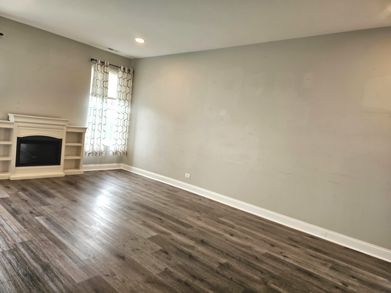 306 Parkside Drive, Shorewood, IL 60404