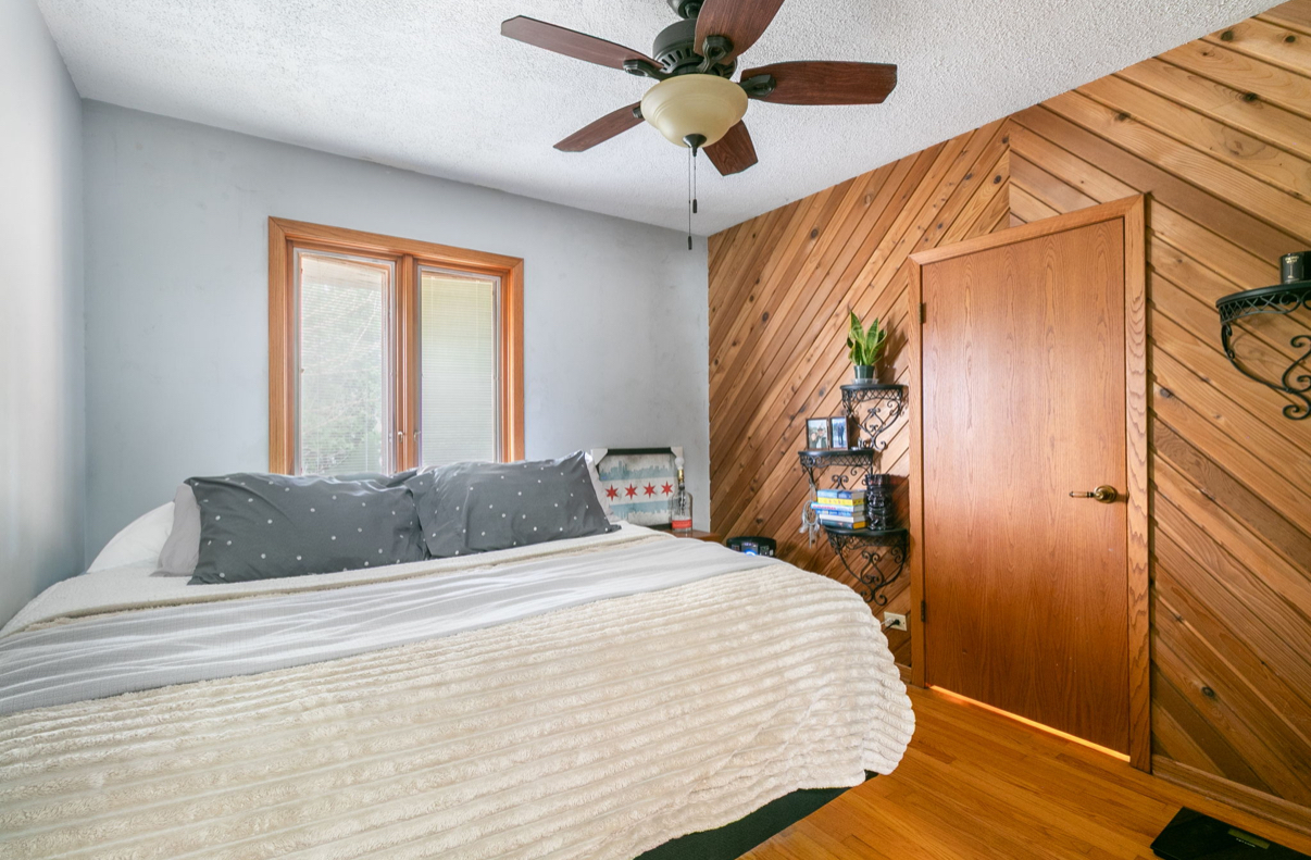 6554 W 92nd Street, Oak Lawn, IL 60453