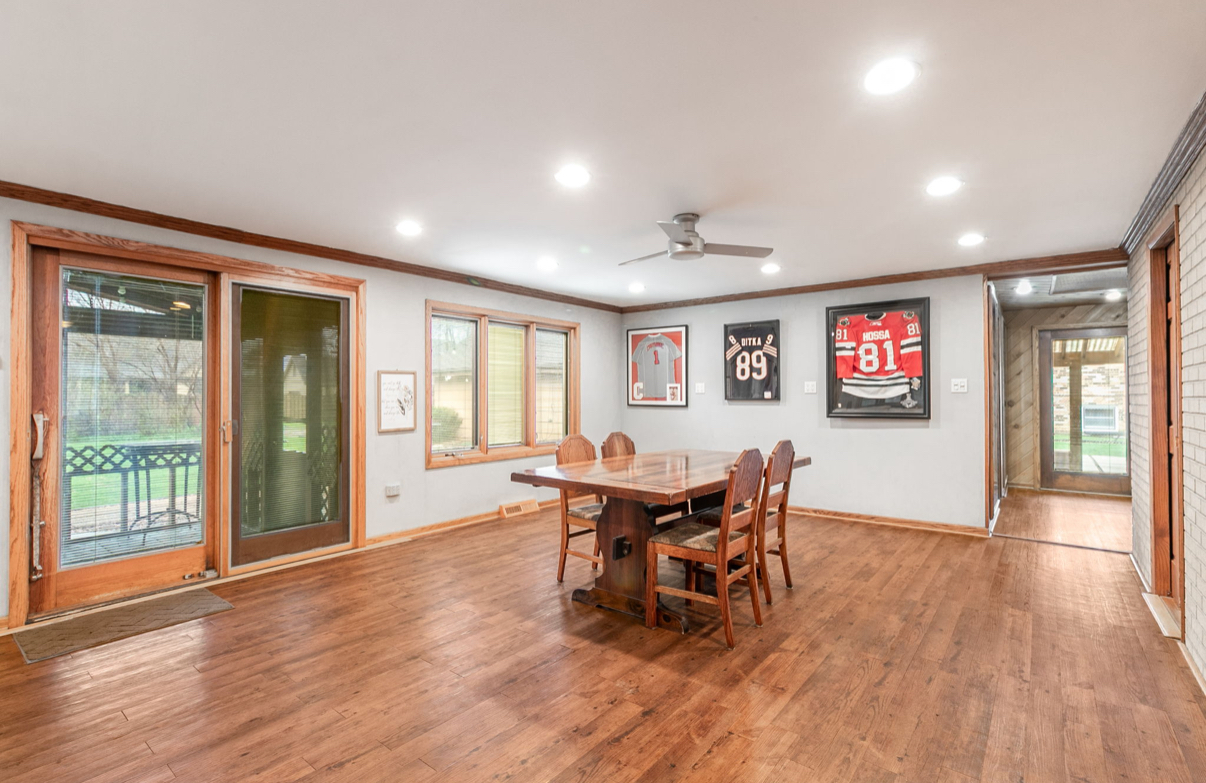 6554 W 92nd Street, Oak Lawn, IL 60453