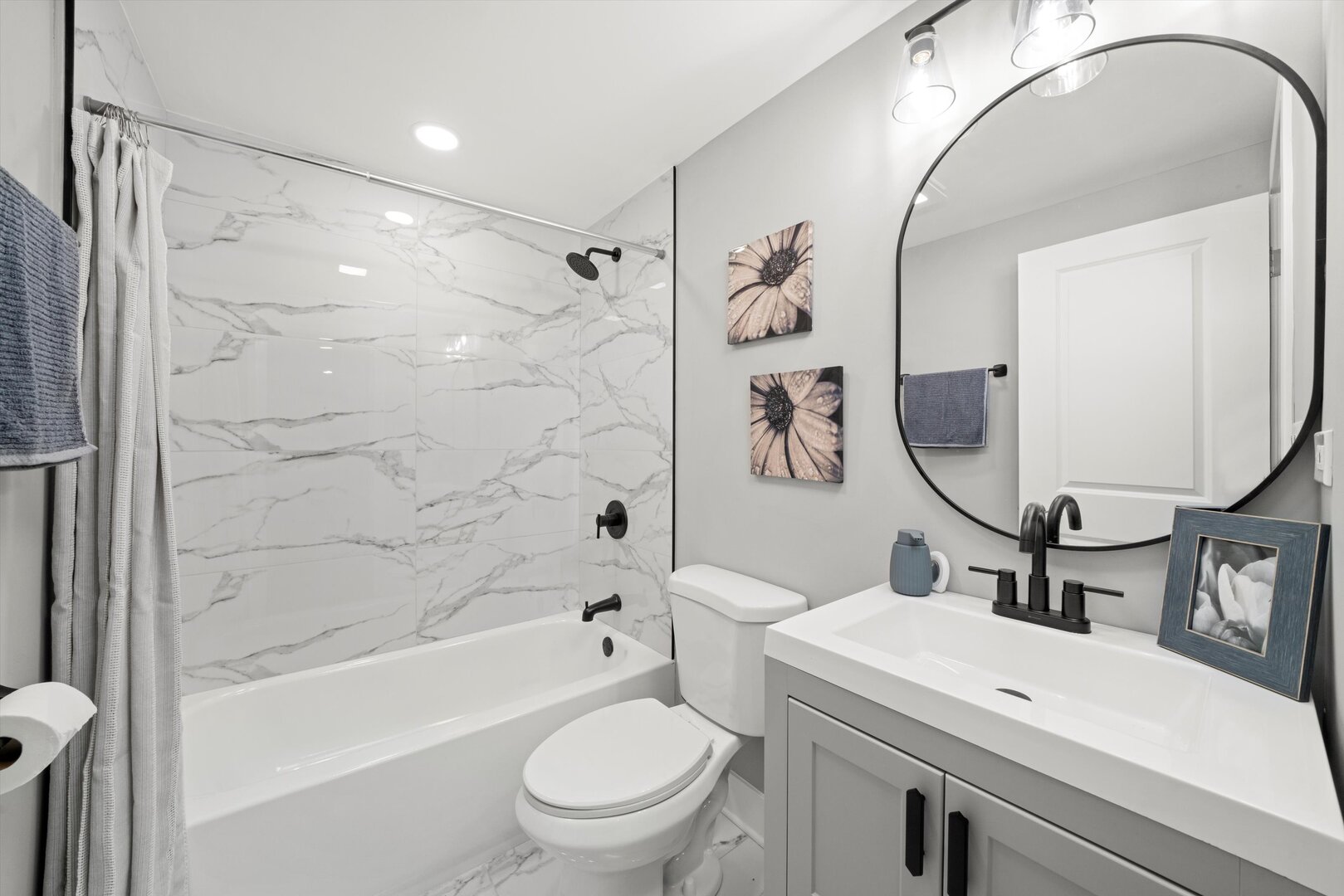 819 E 98th Place, Chicago, IL 60628