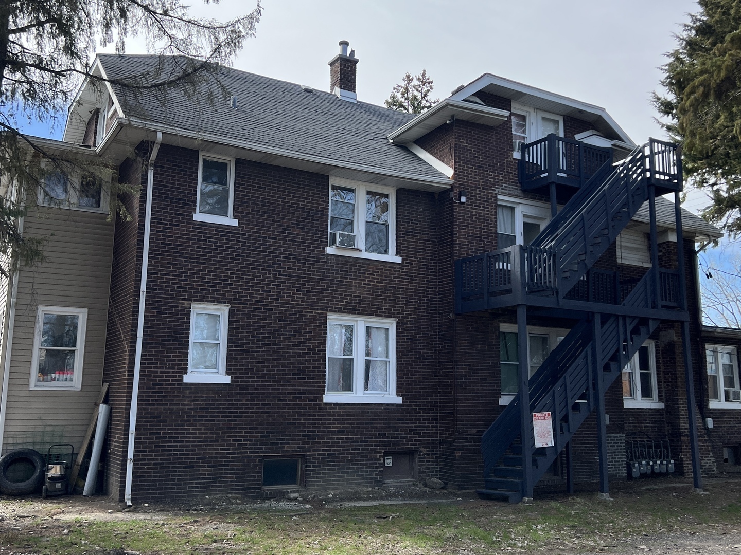 1425 10th Street, Waukegan, IL 60085