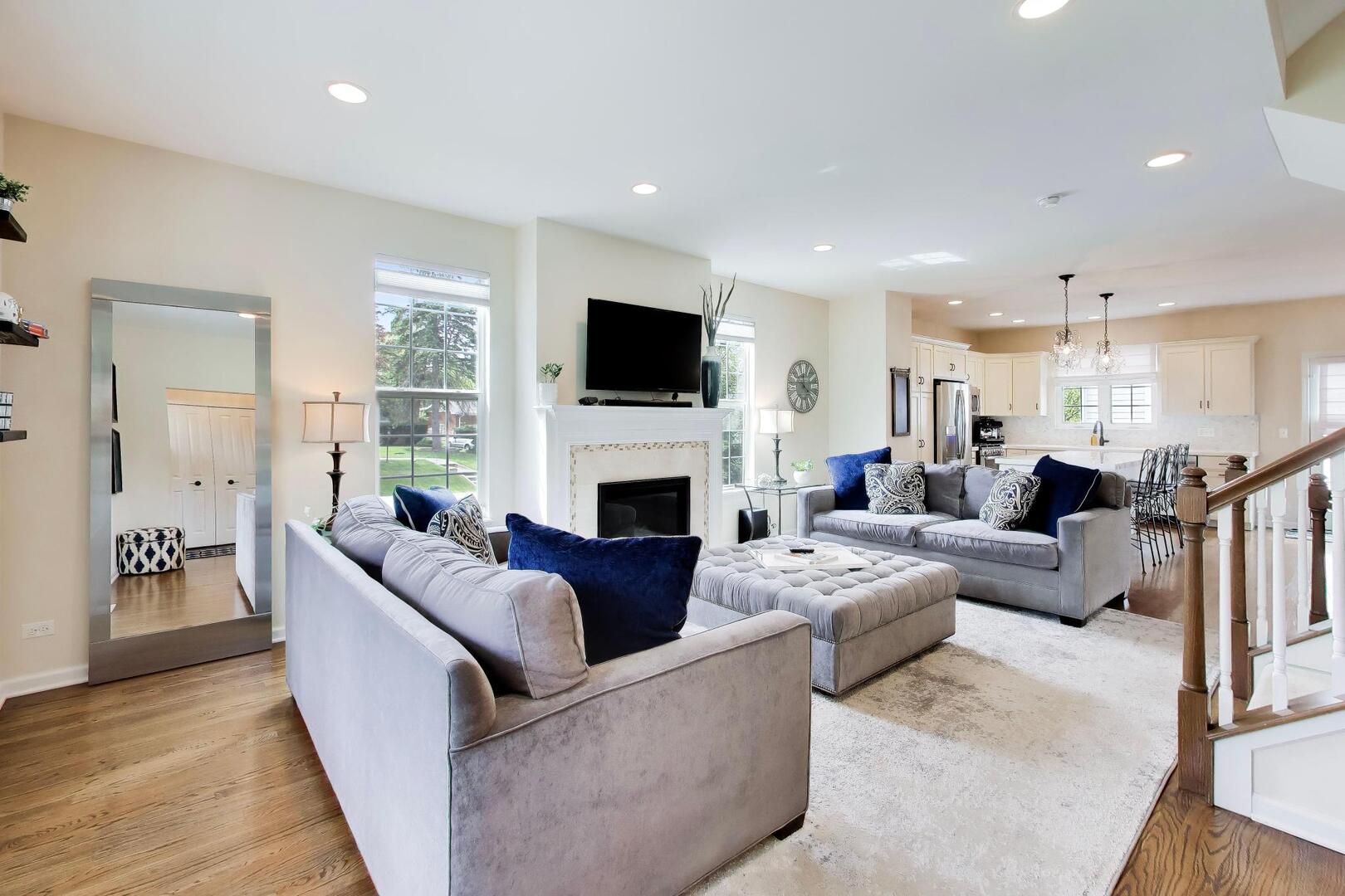 1331 Avery Avenue, Wheaton, IL 60187