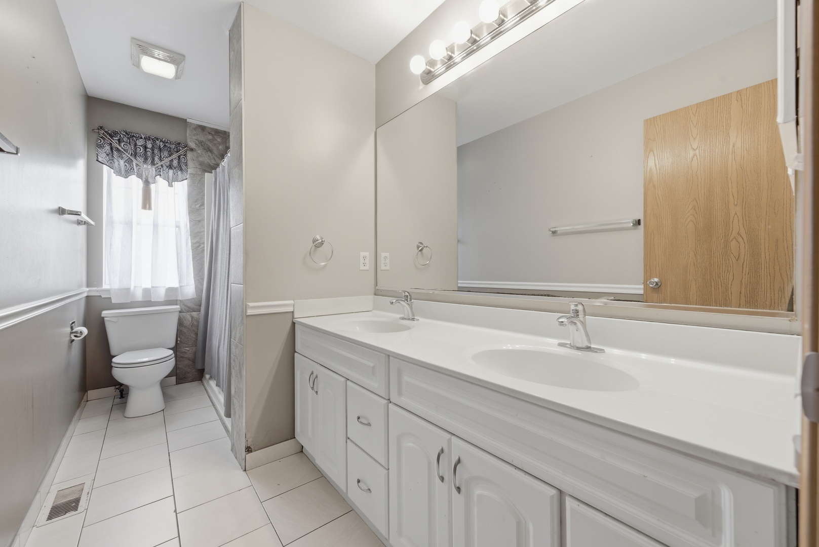 13661 S Jersey Court, Plainfield, IL 60544