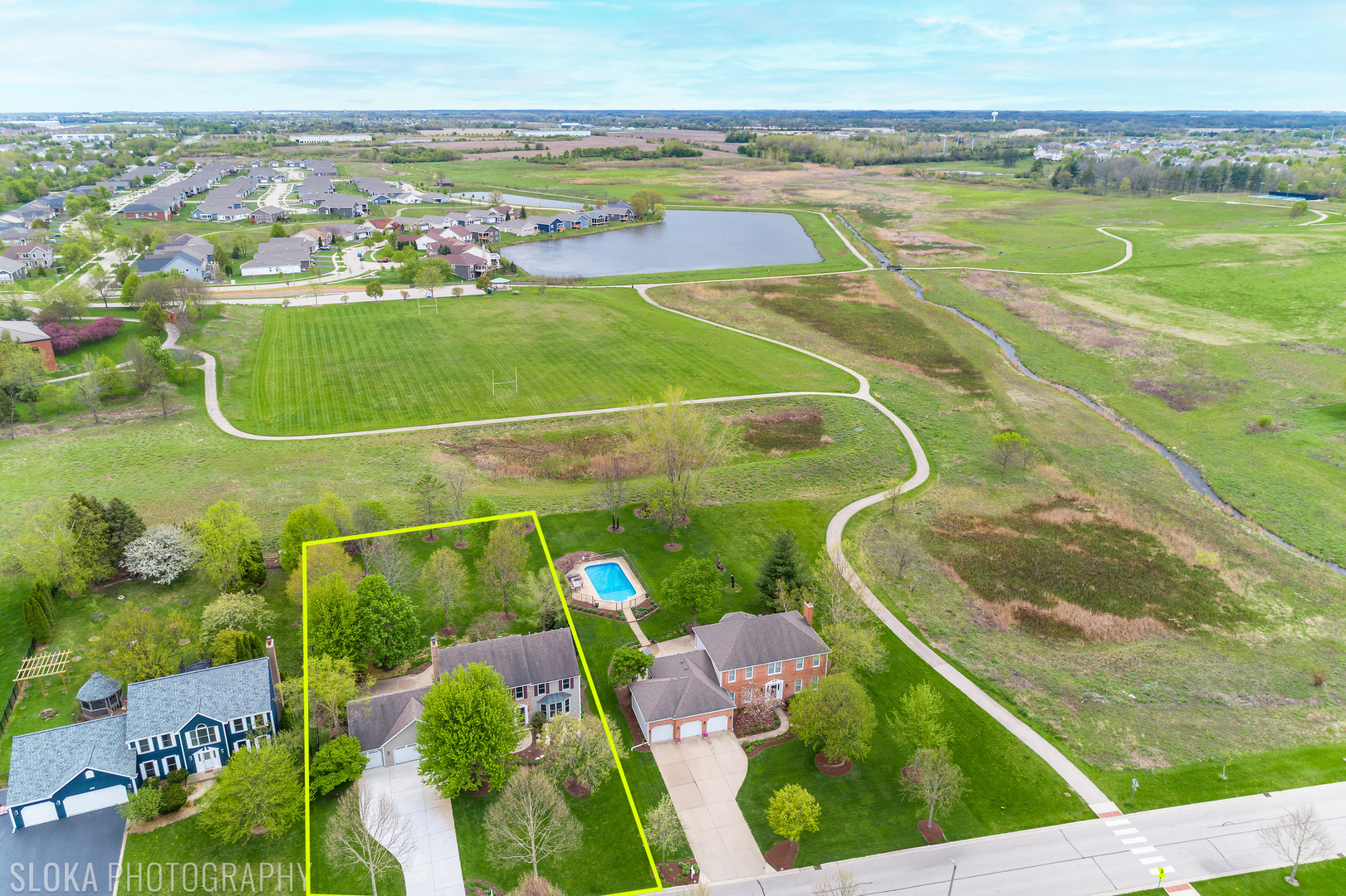3025 Woods Creek Lane, Algonquin, IL 60102