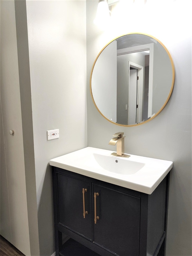 21W581 North Avenue #36, Lombard, IL 60148