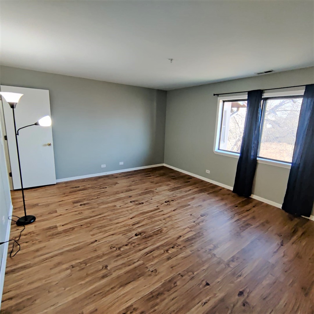 21W581 North Avenue #36, Lombard, IL 60148