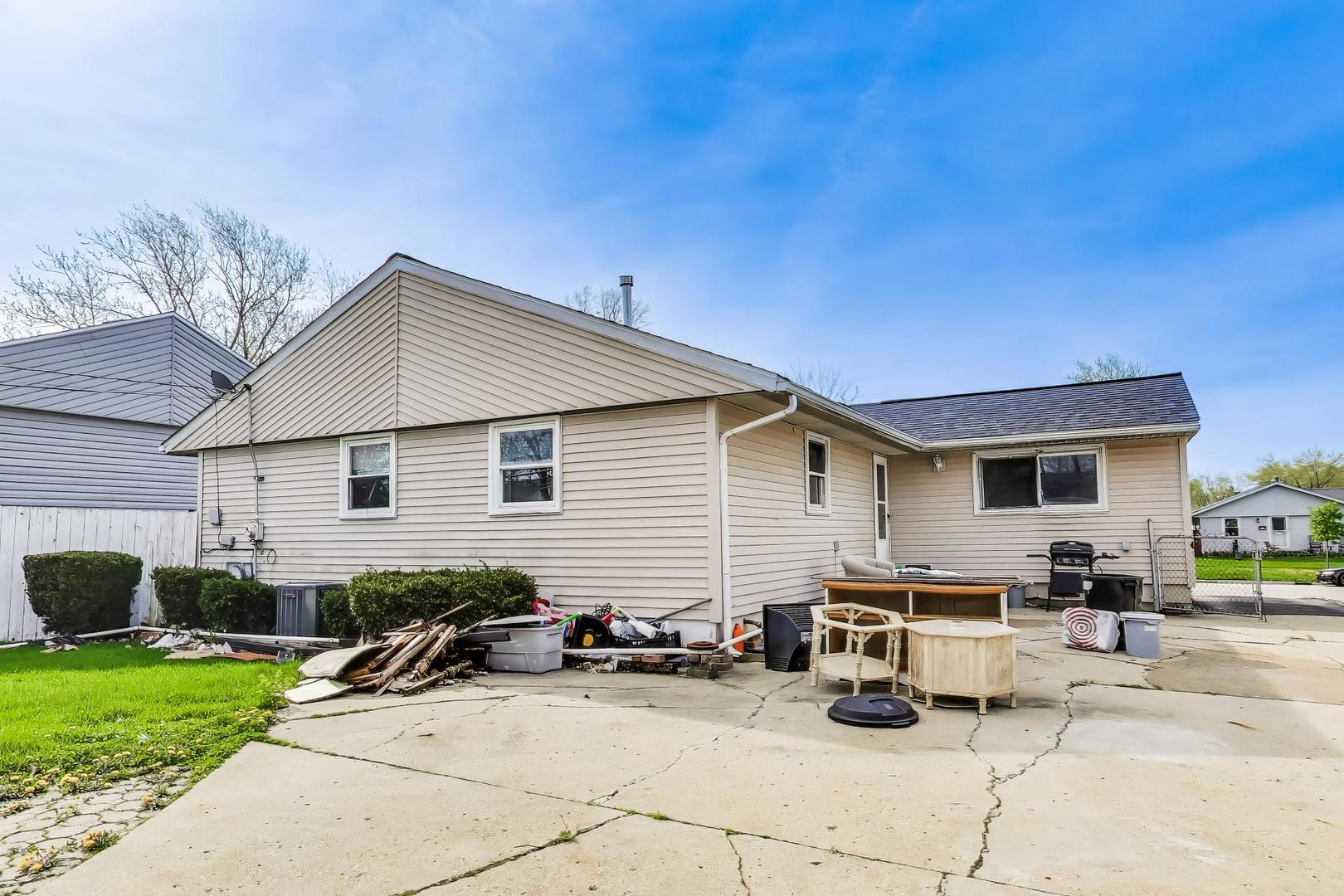 440 E Fullerton Avenue, Glendale Heights, IL 60139