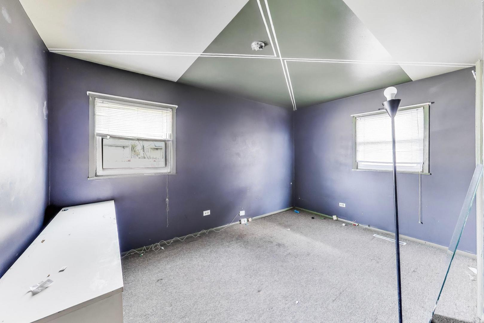 440 E Fullerton Avenue, Glendale Heights, IL 60139