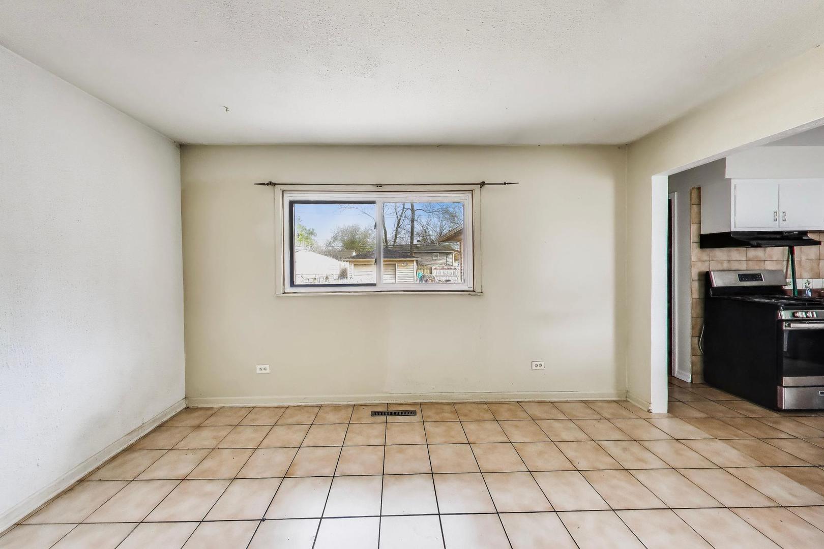 440 E Fullerton Avenue, Glendale Heights, IL 60139