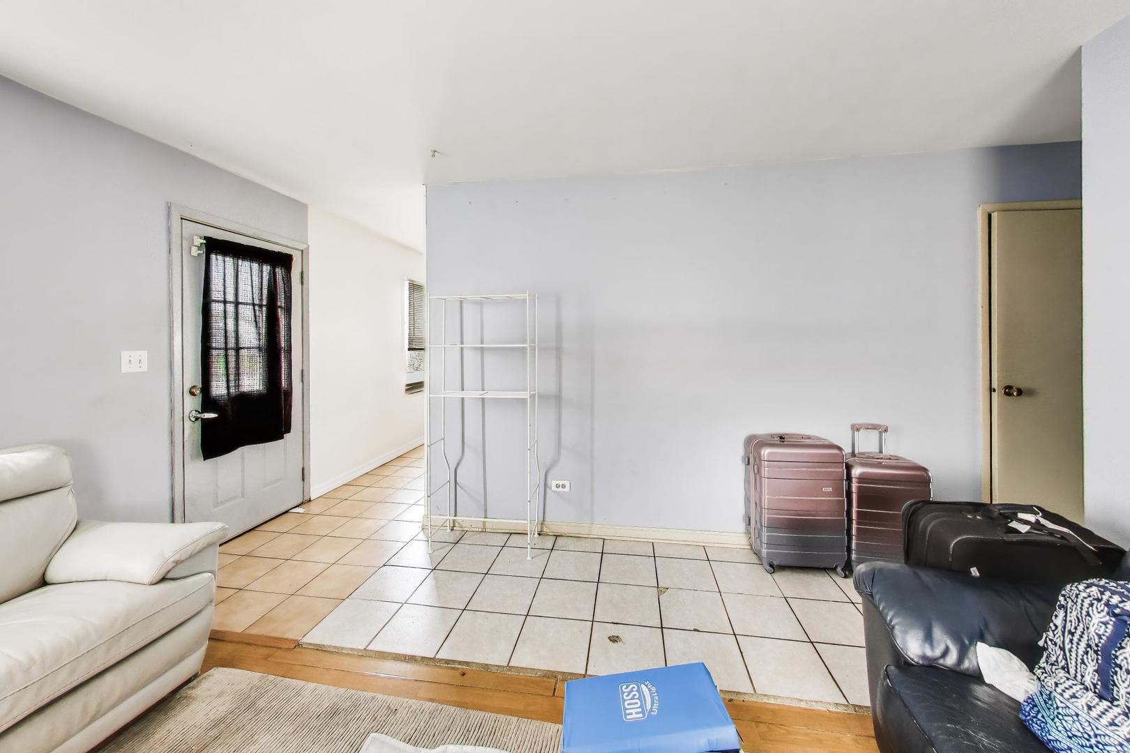 440 E Fullerton Avenue, Glendale Heights, IL 60139