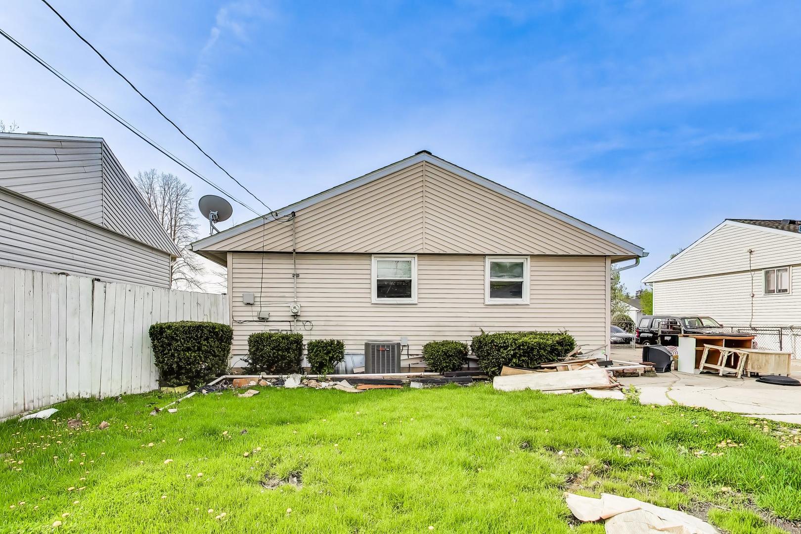 440 E Fullerton Avenue, Glendale Heights, IL 60139