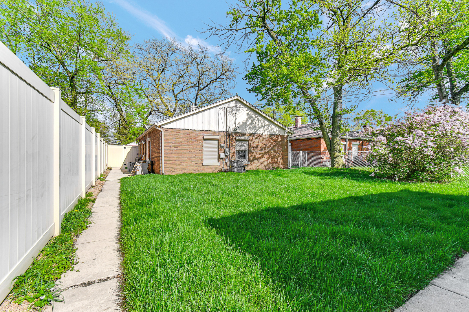 14832 Langley Avenue, Dolton, IL 60419