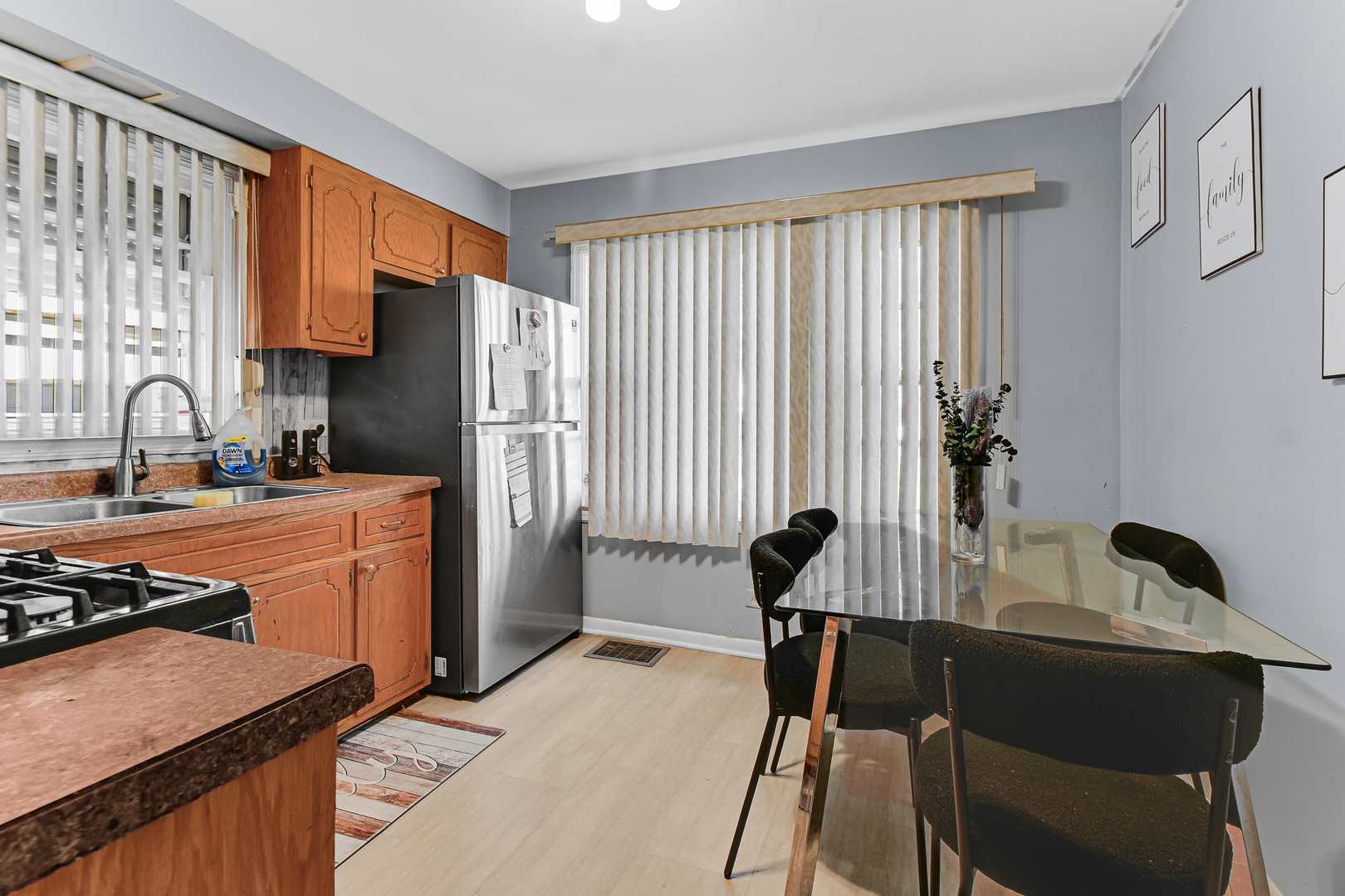 14832 Langley Avenue, Dolton, IL 60419