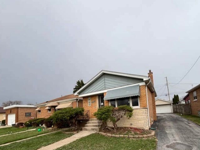 14621 S Sherman Avenue, Posen, IL 60469